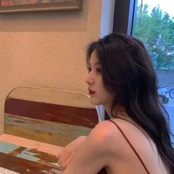 黄阿丽：小眼镜蛇